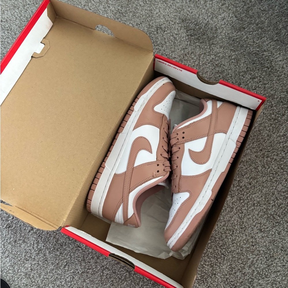 Nike Dunk Low Sneakers in Tan and White